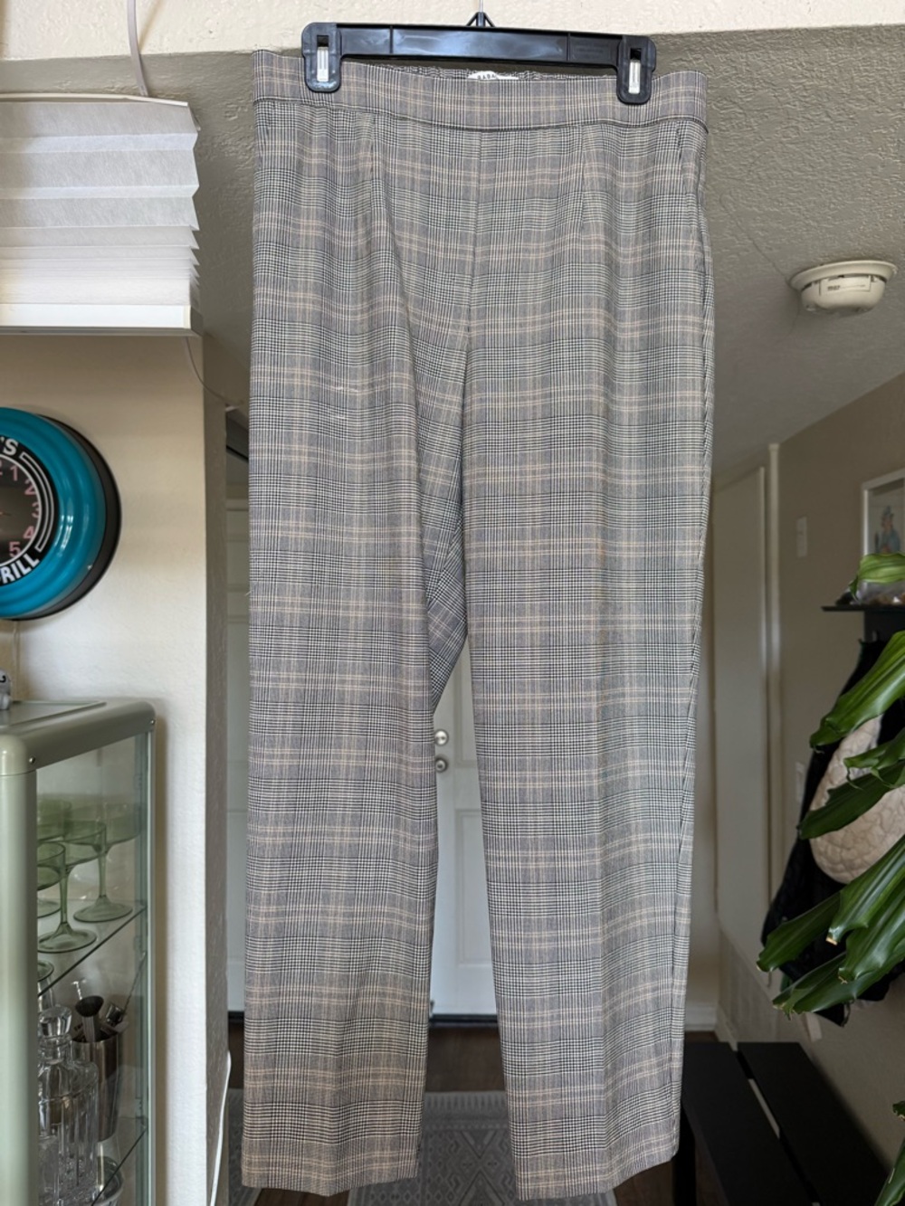 Aritzia Babaton Conan Dress Pants - Glencheck Plaid Gray Houndstooth